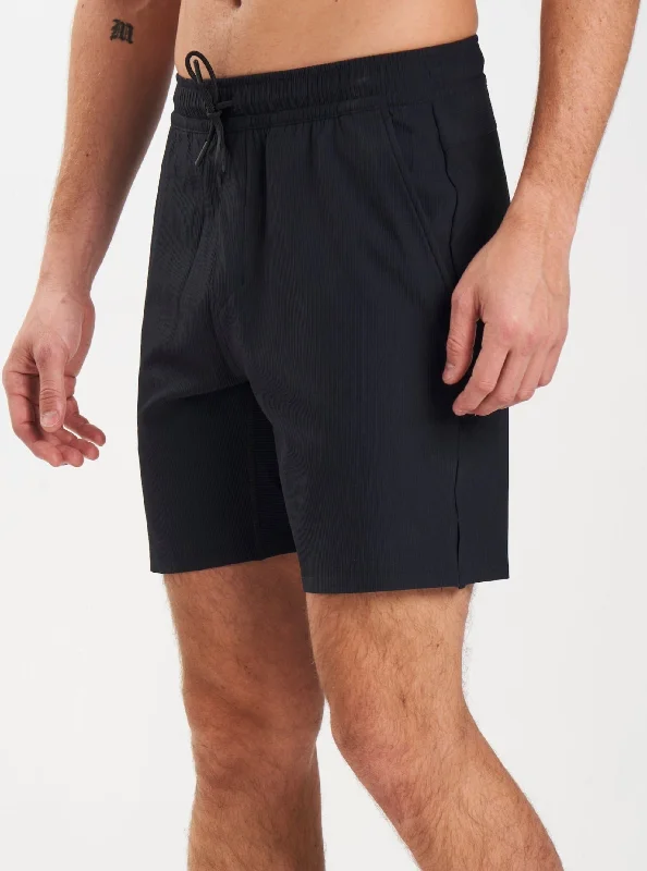 ALTRN 7" Rib Short - Black