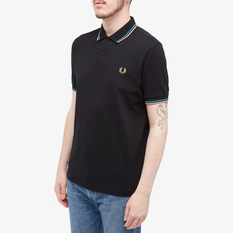 Twin Tipped Polo in Black / Cyber Blue